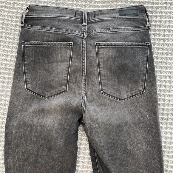Abercrombie High Rise skinny jeans (size 26L) - Picture 5 of 7